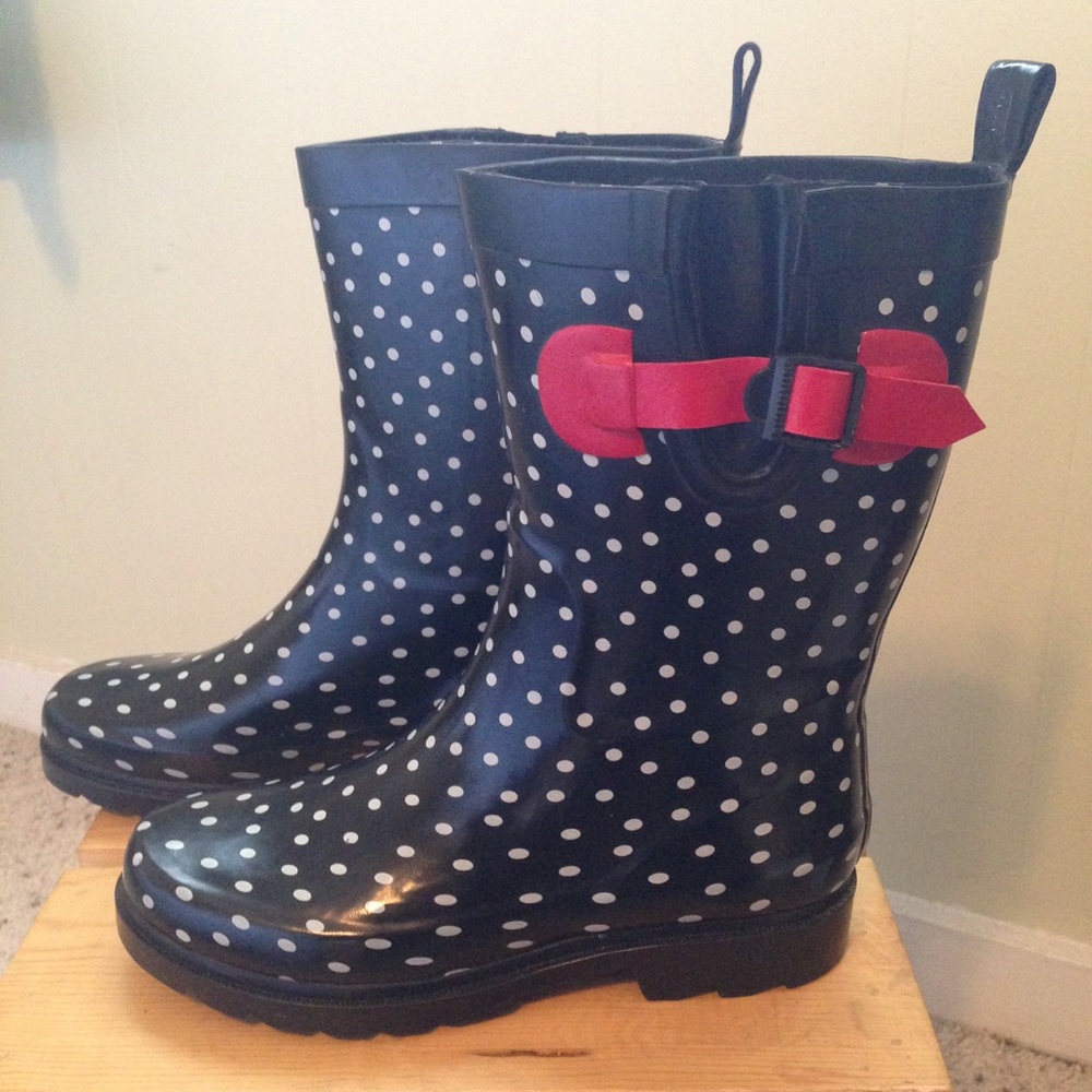 Capelli of New York Dots Mid-Shaft Rain Boots